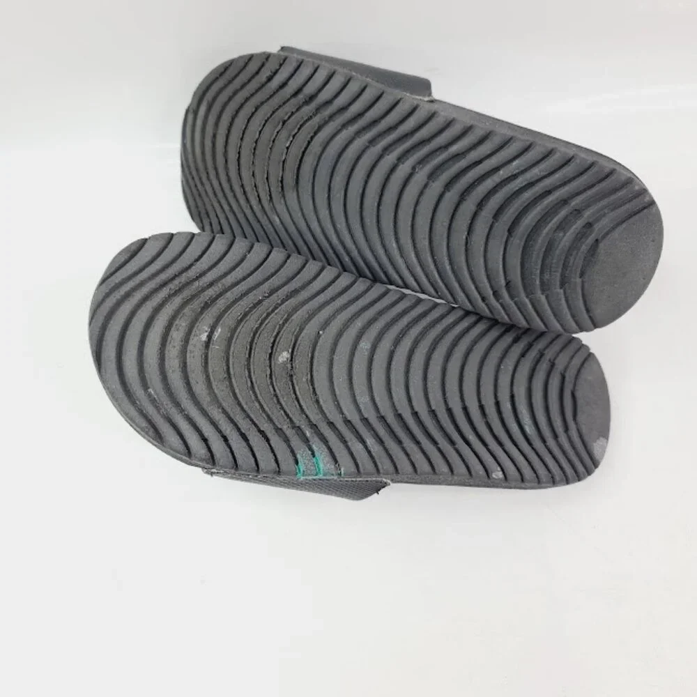 Nike Boy's Black Kawa 819352-001‎ Outdoor Casual Slip-On Slide Sandal Size 2